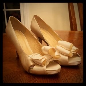 Kate Spade Open-Toe Ivory Heels with Bow